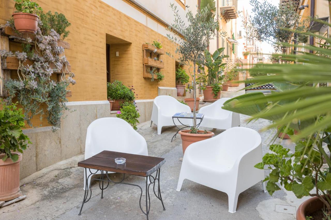 Hotel Clelia Isola di Ustica Exterior foto